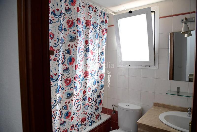 Foto 9f6bd11a-a7cd-4371-aa82-056b86028ddf. Duplex con parcheggio piscina in Centro Tomares