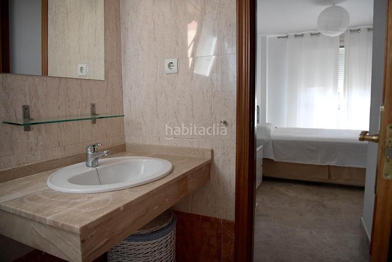 Foto ba55459f-82a8-4456-a8ff-5a5118ec4077. Duplex con parcheggio piscina in Centro Tomares