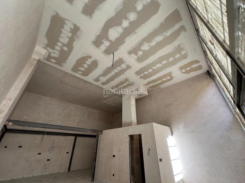 Foto a3fd729f-0a5c-470c-a0f5-28588466d269. Local comercial amplio local comercial de 95 metros con cambio de uso aprobado en Sevilla