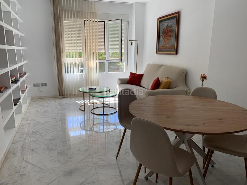 Foto fc8ac0dd-5661-44e8-af4b-3d9e4df28ccd. Affitto appartamento con riscaldamento parcheggio piscina in Sevilla