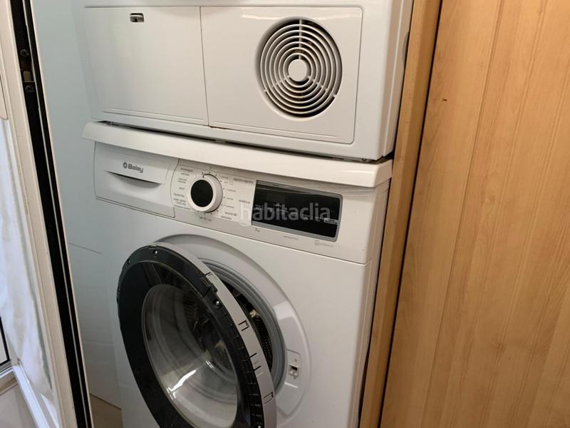 Foto a063c8bc-2a7f-4c48-a180-dff90ba93b58. Location appartement avec chauffage parking piscine dans Sevilla