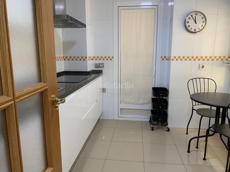 Foto 30848b4a-8ab9-4f7a-9fd6-3154cafd8106. Rent flat with heating parking pool in Santa Clara Sevilla