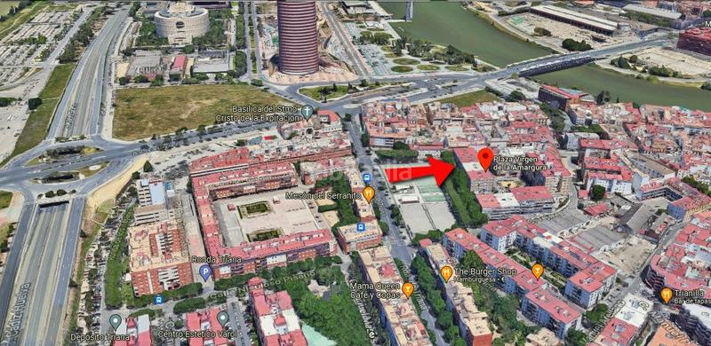 Foto 16ee676b-da4d-489b-aa0c-f5cde79675e3. Alquiler local comercial en plaza virgen de la amargura 1 local comercial u oficina a pie de calle en Sevilla