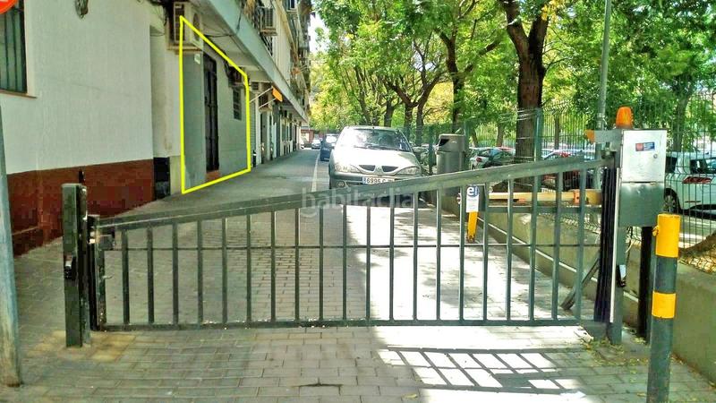 Foto a2310199-4a34-45f0-b391-caba4eb86c39. Rent business premise in plaza virgen de la amargura 1 in Sevilla