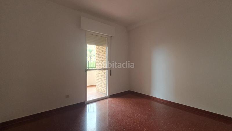 Foto c8f5f3dc-afae-4584-934f-b9b8e4dce0b0. Lloguer pis amb aparcament a Santa Eufemia Tomares