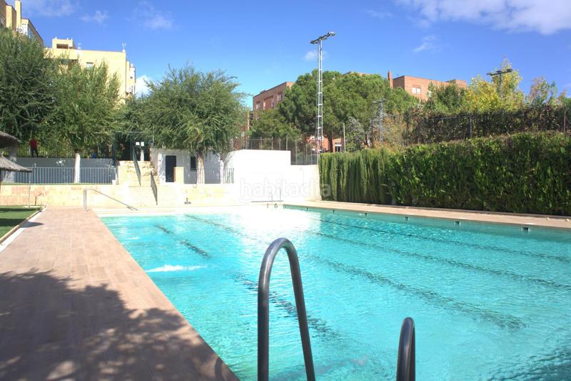 Foto 59406585-de83-48b9-b63b-aaec00a77245. Rent flat with parking in Santa Eufemia Tomares