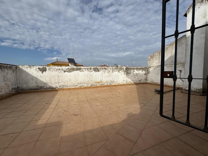 Foto b452349c-0978-48d3-9be7-97e1adb95c17. Casa bifamiliare in avenida del torrejon 59 in Gines