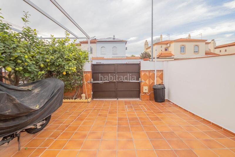 Foto 30003e29-9e9a-46d7-8f6d-69c7a633bfc9. Doppelhaus mit parking in Condequinto Montequinto