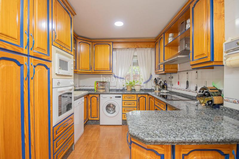 Foto 4412d00b-4b55-4e47-95bb-f8aa2397286a. Doppelhaus mit parking in Condequinto Montequinto