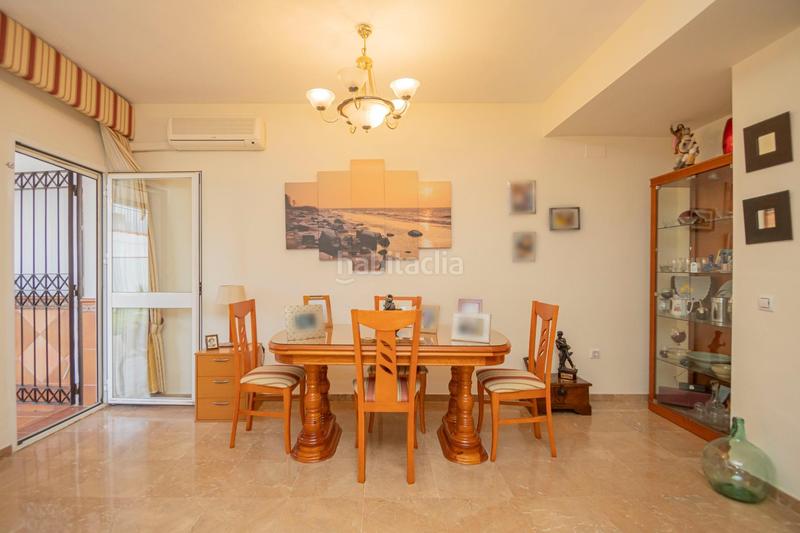 Foto 8e827d5a-b661-4530-ac47-1a938d5ae48f. Doppelhaus mit parking in Condequinto Montequinto