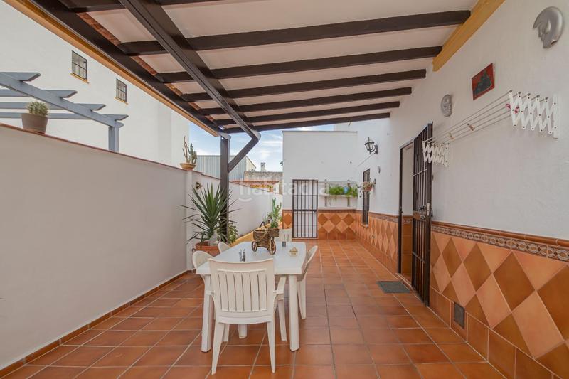 Foto c4106ec3-18b7-47da-90f7-12d13c2ebcf1. Doppelhaus mit parking in Condequinto Montequinto