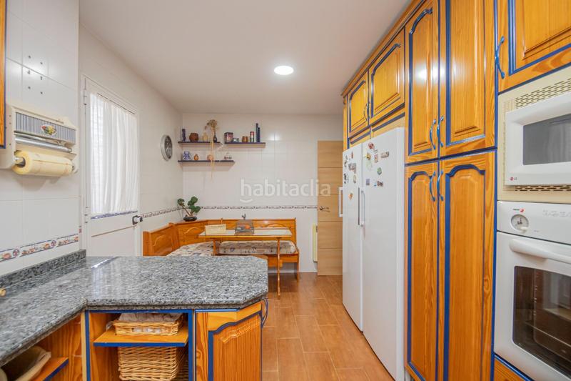 Foto f5d0c324-6ffe-42c4-9c4c-b9adc794749f. Doppelhaus mit parking in Condequinto Montequinto