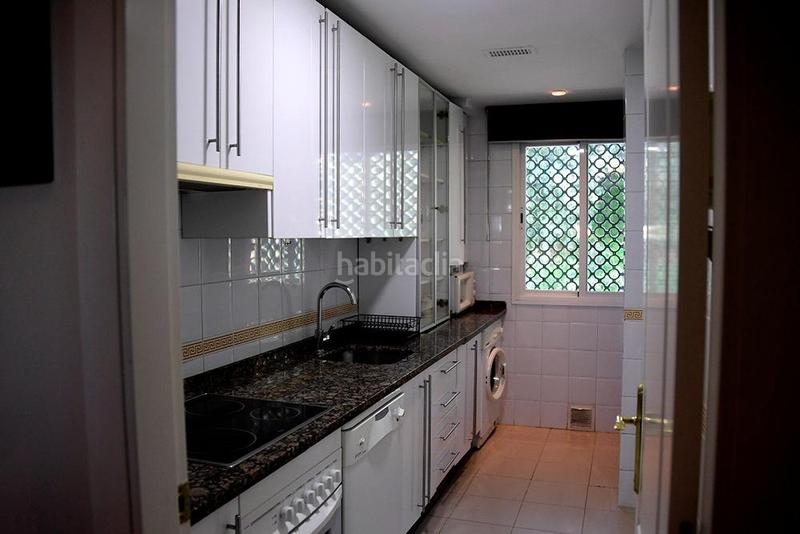 Foto be673401-38b4-4133-ba8f-41e6e4265cfa. Rent penthouse with pool in Santa Eufemia Tomares