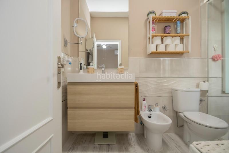 Foto 012686b0-3353-459e-92b5-1c0fccc7c4bc. Casa bifamiliare con parcheggio piscina in Bollullos de la Mitación