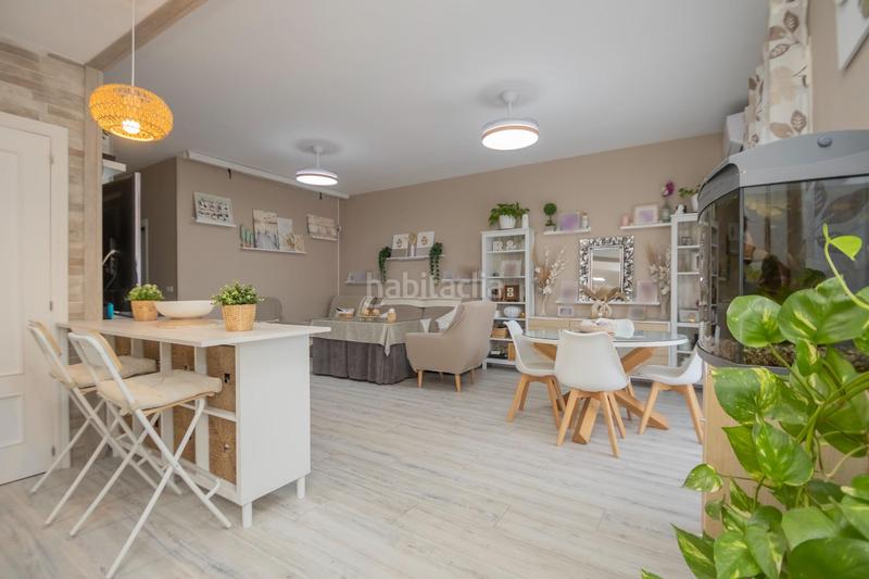 Foto 3d77216e-7c2b-4974-94ca-7a6ab5028a3e. Casa bifamiliare con parcheggio piscina in Bollullos de la Mitación