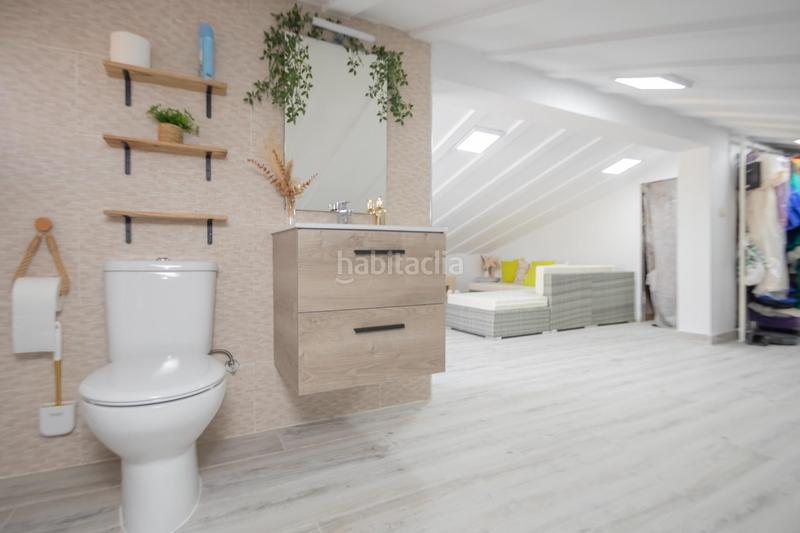 Foto 5b17ee12-2208-4940-b0ce-3b79386247f0. Casa bifamiliare con parcheggio piscina in Bollullos de la Mitación