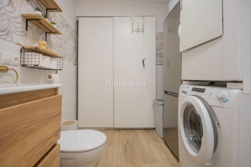 Foto 9931c7e2-e7a8-47df-878c-fa2e441310bd. Casa bifamiliare con parcheggio piscina in Bollullos de la Mitación