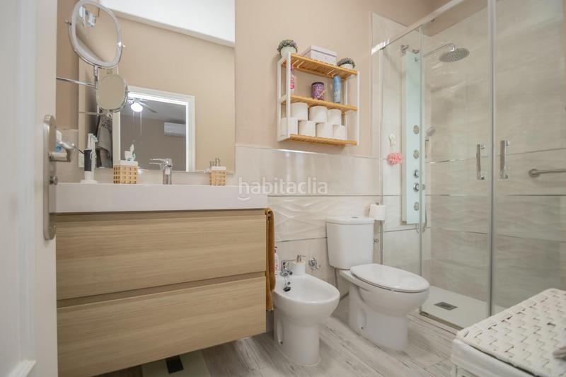 Foto 9ade09f3-8b30-45b0-bf44-bc75cf9fd229. Casa bifamiliare con parcheggio piscina in Bollullos de la Mitación