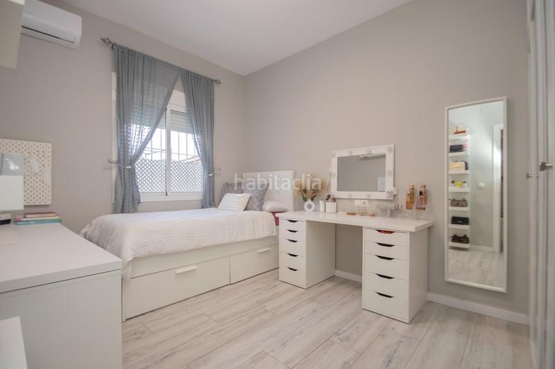 Foto 9e91057b-952a-4af2-9f59-46186c0bb7fe. Casa bifamiliare con parcheggio piscina in Bollullos de la Mitación