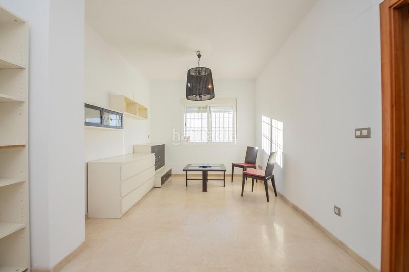 Foto b8cb91cd-b915-4dee-99b8-4b1f77b88a2e. Pis amb aparcament a Salteras