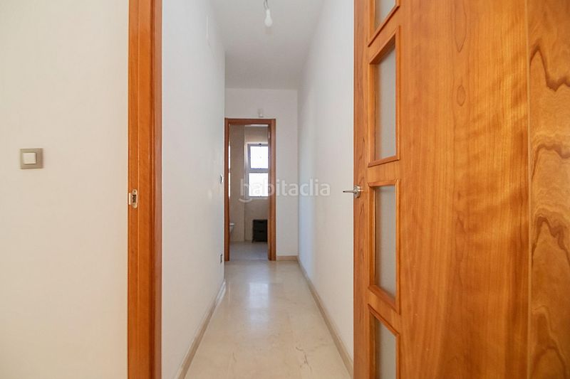 Foto c03fd56a-9764-42ae-b183-f609b3ffe7d4. Pis amb aparcament a Salteras