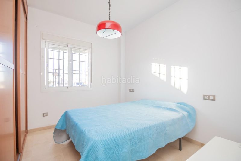 Foto c552bbcb-50c9-41e1-b4fd-e0e97c7e4c8d. Pis amb aparcament a Salteras