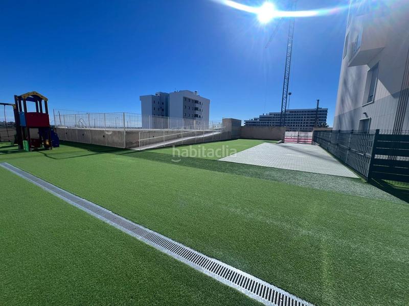 Foto 0c0040a4-bc5f-461e-b718-10ff669462b6. Alquiler piso moderno y acogedor piso en alquiler con amplias comodidades en Tomares