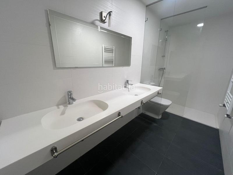 Foto 802bb7bf-5950-4a55-b884-a80b0c176b62. Alquiler piso moderno y acogedor piso en alquiler con amplias comodidades en Tomares