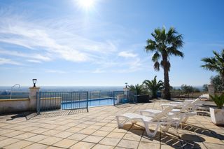 Xalet a Lora del Río