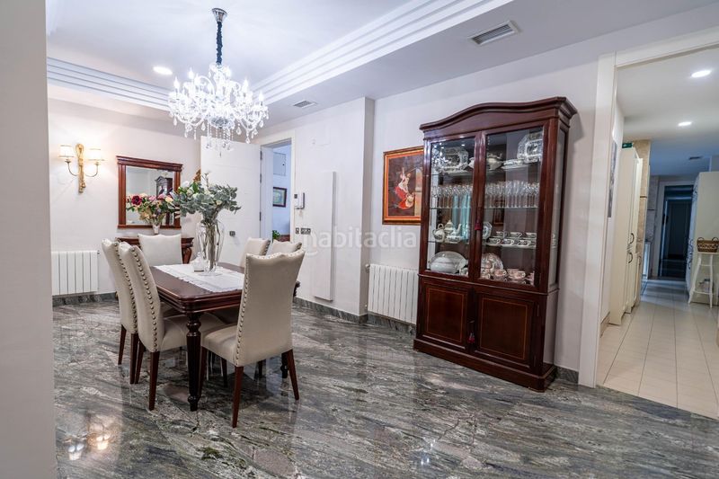 Foto 0f40d577-71be-4d13-ad92-05b76c45470d. Àtic amb piscina a Triana Este Sevilla