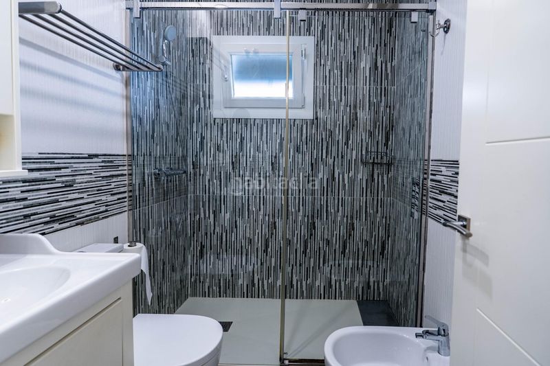 Foto 457100af-145f-44b1-97e8-95a66bb3d6ce. Àtic amb piscina a Triana Este Sevilla