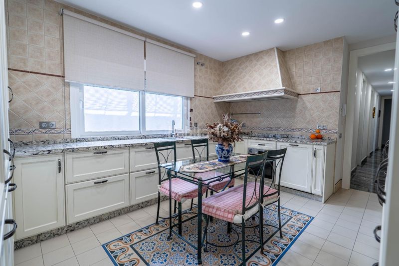 Foto 466eccbb-03cf-469a-98c1-37091e4d7e9a. Àtic amb piscina a Triana Este Sevilla