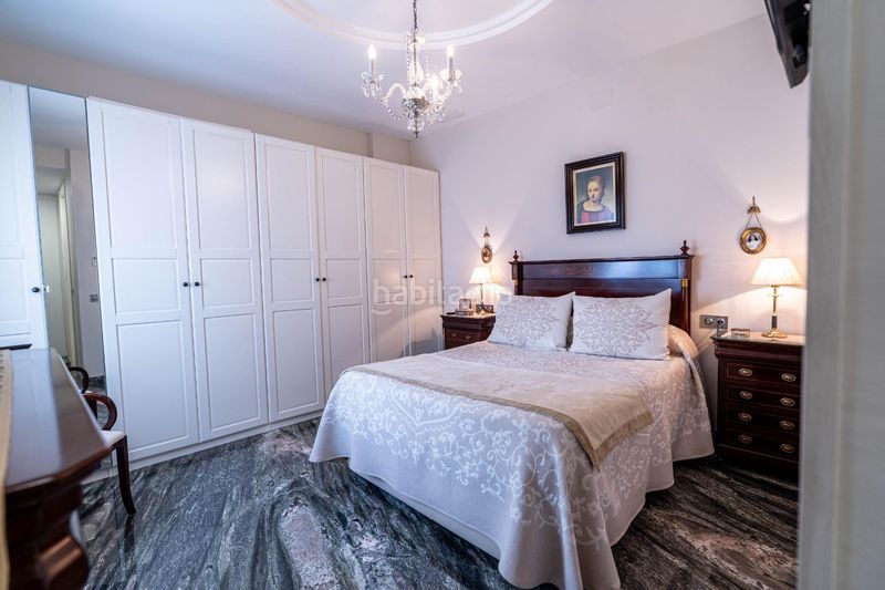 Foto 49c388c9-7861-4955-ae91-f76850f46d15. Àtic amb piscina a Triana Este Sevilla