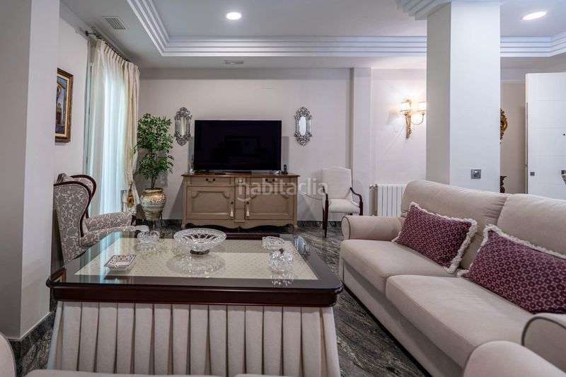 Foto 4c693157-a411-445c-8c90-b0a40cf4c782. Àtic amb piscina a Triana Este Sevilla