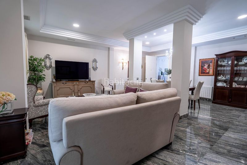 Foto ced778dd-f810-4408-a4ed-3982b949d83a. Àtic amb piscina a Triana Este Sevilla