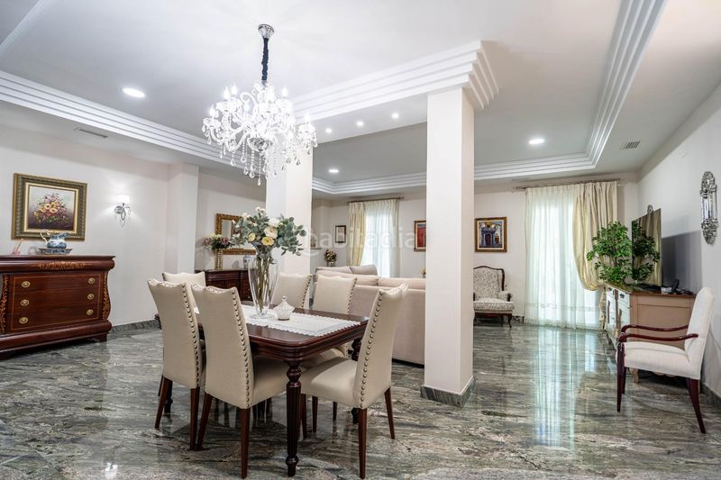 Foto d667ad45-1bec-440f-810e-12e0fad089c9. Àtic amb piscina a Triana Este Sevilla