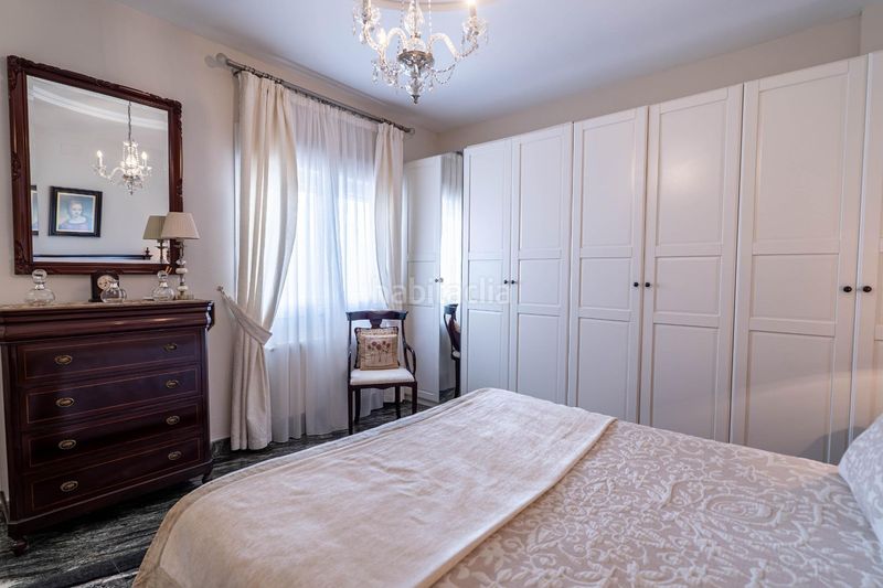 Foto fbd1db44-f50a-4b99-910a-302e7396b745. Àtic amb piscina a Triana Este Sevilla