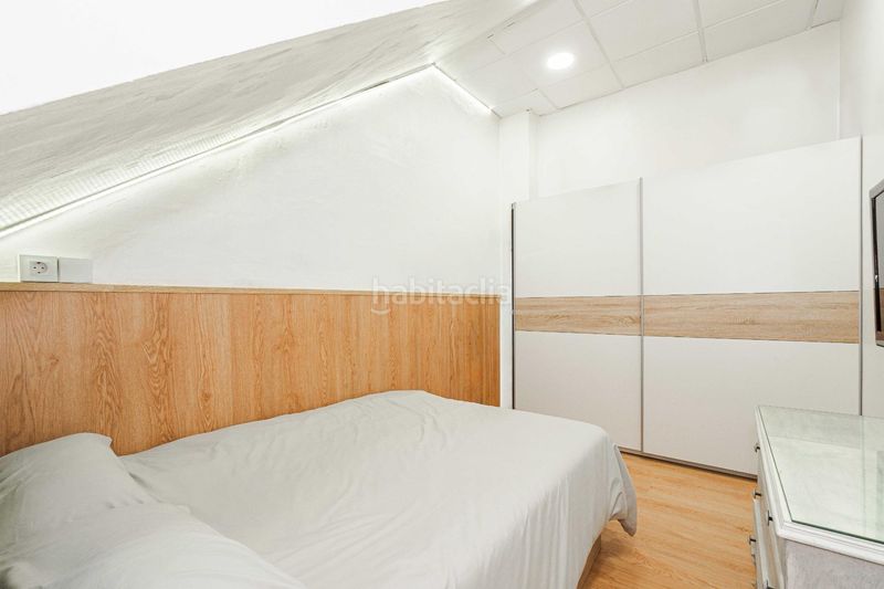 Foto 4be0a67b-4ad7-4b80-a0e3-f4a84592d73a. Casa amb aparcament a Cruz Roja Sevilla