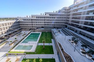 Pis a Aljamar. Exclusivo piso con vistas panorámicas, domótica y absoluto confo