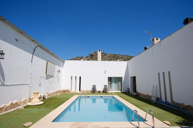 Foto 38a76682-8c95-45ba-a7b0-8e848ce9ef15. Casa amb calefacció aparcament piscina a Teba