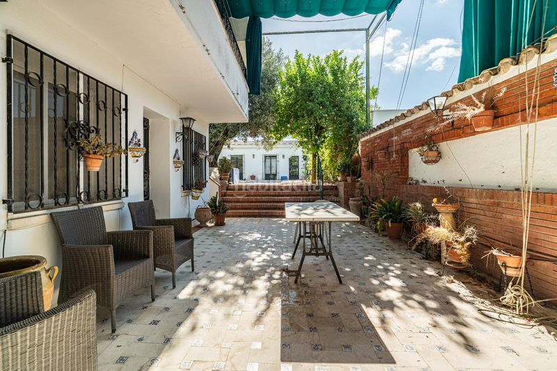 Foto f6555960-ec0c-48d1-b0d7-d2a3eca0a7cf. Casa amb piscina a Valencina de la Concepción