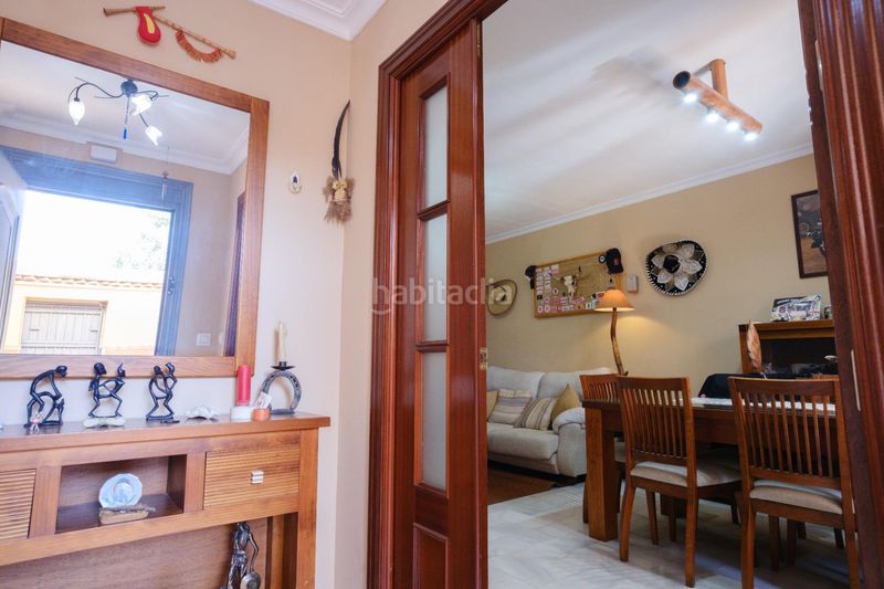 Foto 1a1d3578-4dab-4154-bb0a-7331de87dc71. Casa adossada amb calefacció aparcament a Algaba (La)