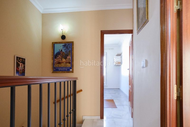 Foto 522470b2-0c56-487e-b8e9-1d051bb41852. Casa adossada amb calefacció aparcament a Algaba (La)