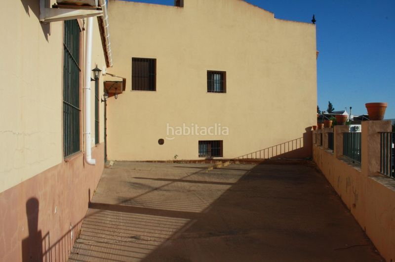 Foto 49ce70a0-180a-4940-9fcb-f39b8b07f1fb. Lloguer local comercial a Carrión de los Céspedes