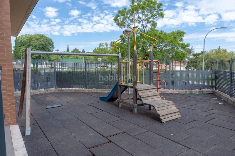 Foto ea3d4809-b73a-4eaa-8fe8-c122294656c4. Pis amb calefacció aparcament piscina a Aljamar Tomares