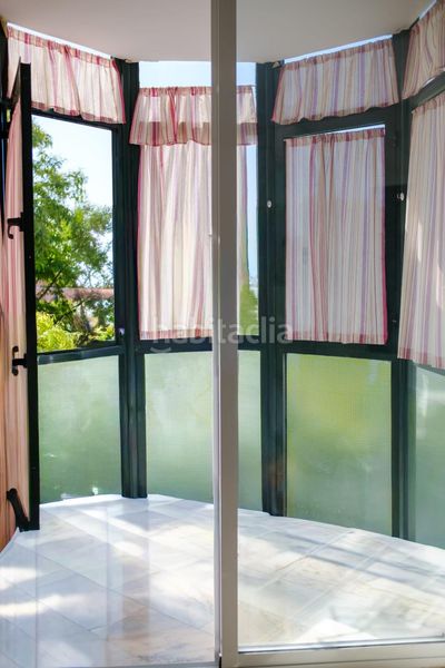 Foto 5f81dd06-163d-4590-b756-3488445b9921. Lloguer apartament amb piscina a Parque Alcosa Sevilla