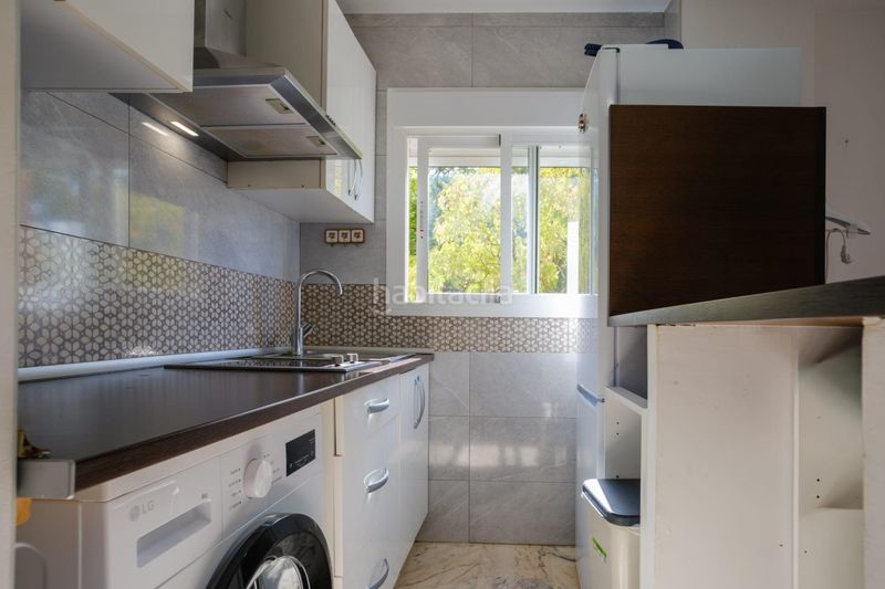 Foto b6cd49b7-383d-4d94-b9ec-063027443ea1. Lloguer apartament amb piscina a Parque Alcosa Sevilla