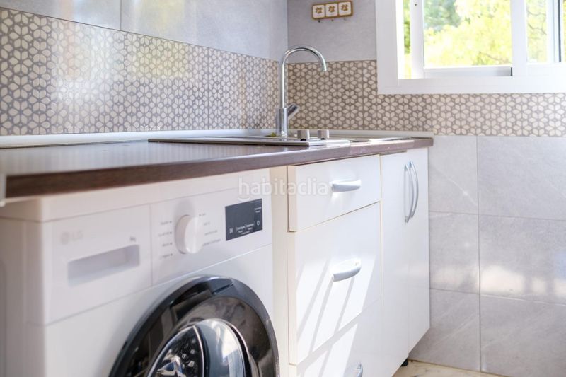 Foto f8536d24-44de-450d-9212-fbaadcd15a1f. Lloguer apartament amb piscina a Parque Alcosa Sevilla