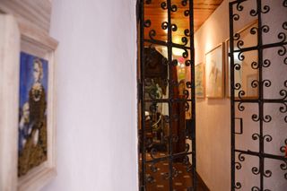 Haus in San Julián. Un refugio con duende palacete independiente junto a plaza san m