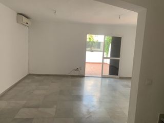 Rent House  Calle balcon (el). Alquiler de vivienda en sport aljarafe, tomares